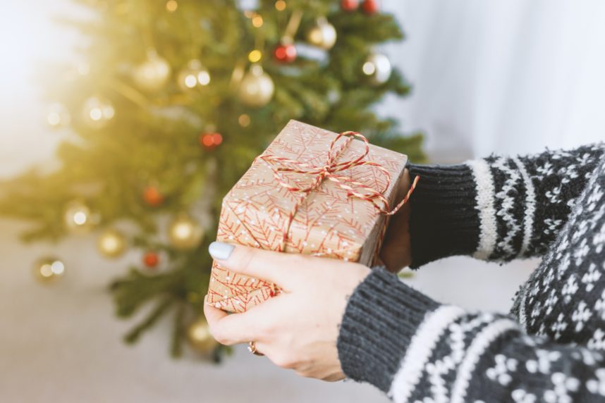 40 idées de cadeaux de Noël beauté à petit prix 