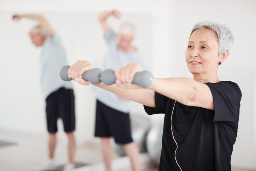 La musculation a des bienfaits insoupçonnés sur la santé, surtout avec l’âge
